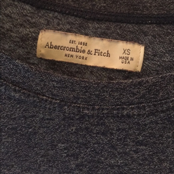 **SOLD**Abercrombie and Fitch Crop Top - Picture 3 of 4
